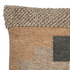 Throw Pillows Safavieh Karlie Multicolored Geometric Polyester 20 In. X 20 In. Throw Pillow 6 Throw Pillows Safavieh Karlie Multicolored Geometric Polyester 20 In. X 20 In. Throw Pillow -SAFAVIEH Shop safavieh throw pillows pls310a 2020 4f 1000